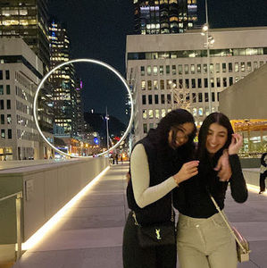 Meet your Posher, Lea